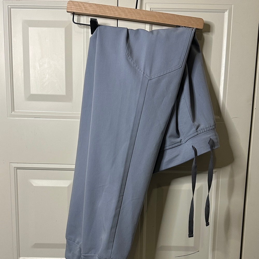 Dusty blue Figs Women's jogger scrub pants
